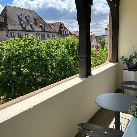 Le Balcon De קולמר